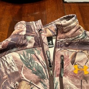 Under Armour Real Tree Camp Pull-over, Large